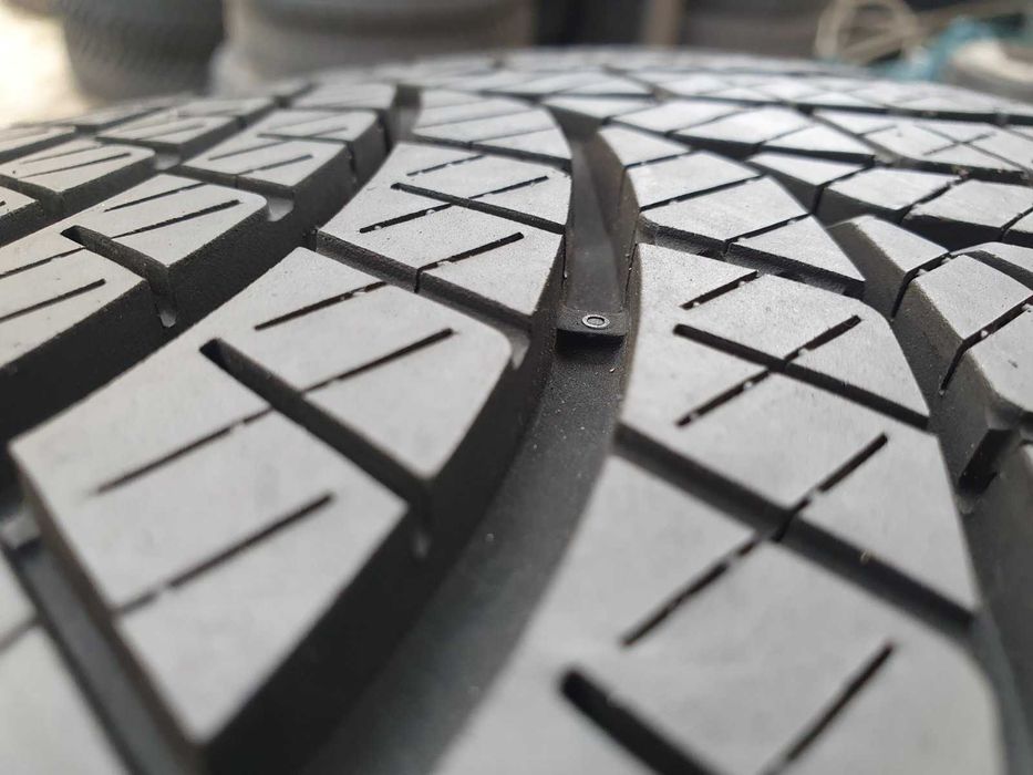 2x Goodyear Vector 4Seasons Gen 3 215/50r19  7,5mm Jak nowe