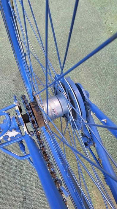 Bicicleta Quadro Baixo - Cubo Shimano Nexus - Pneus rígidos