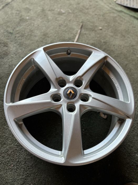 5x114,3 RENAULT DACIA 7,5Jx18 66,1 ET46 felgi aluminiowe
