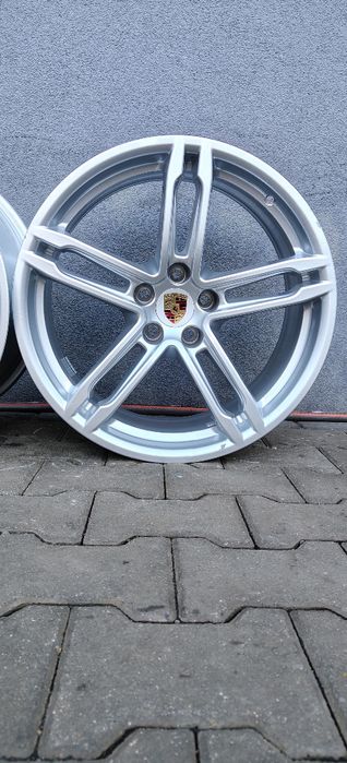 "19 5x112 Porsche Macan