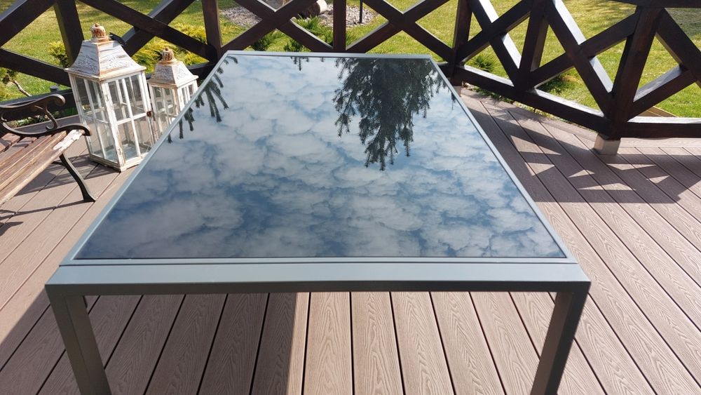 Stół ogrodowy metalowy