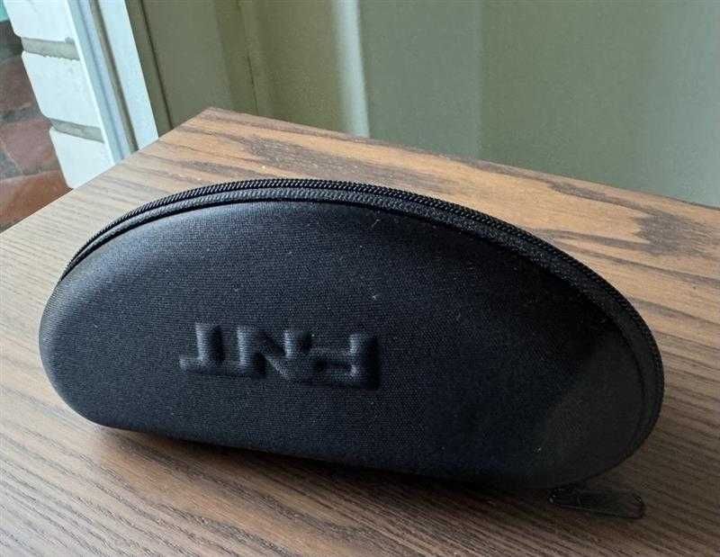 Futerał na okulary PNT