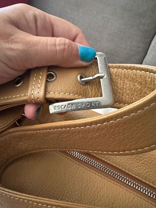 Mala em pele Escada Sport