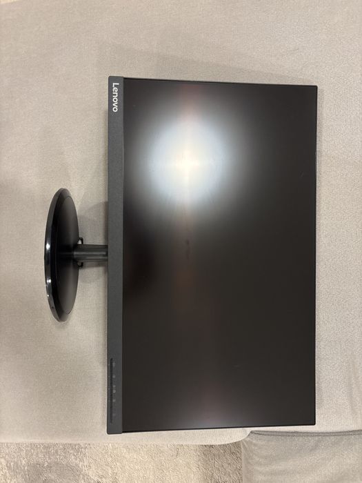 Monitor Lenovo C24-25 de 23.8" Full HD (Bordas Infinitas / 75Hz) – Impecável
