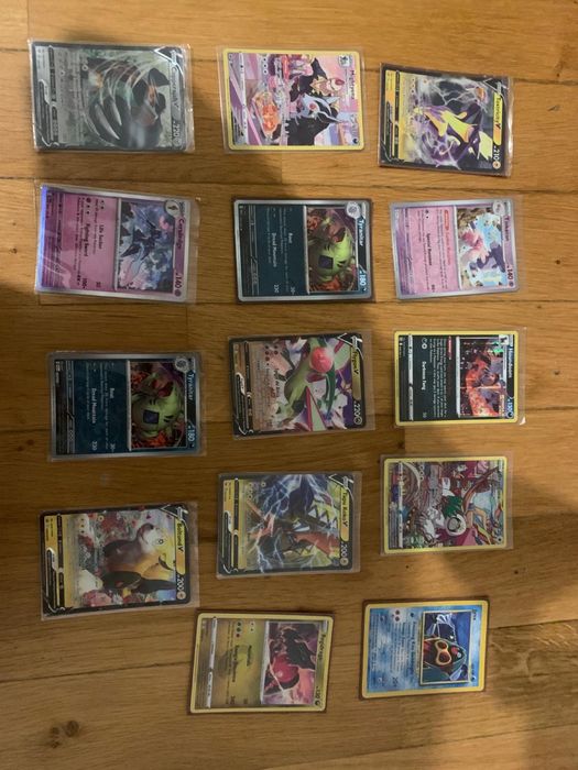 Vendo cartas Pokémon a 45 euros