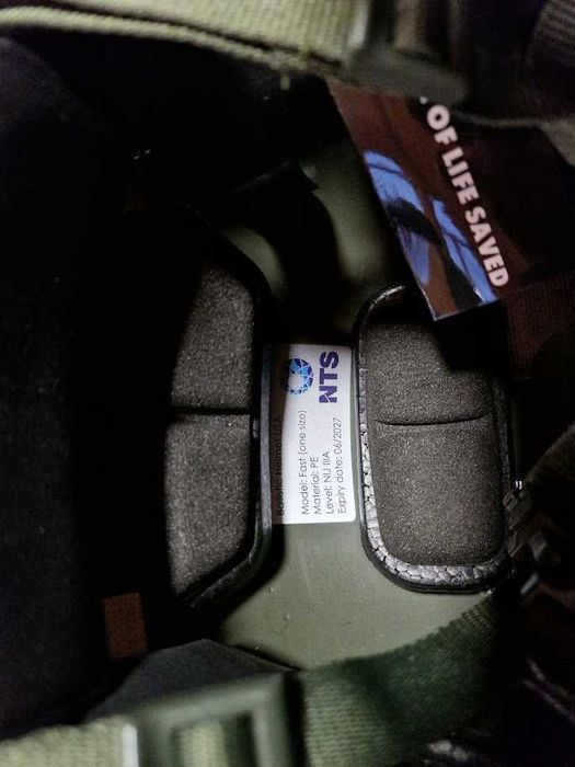 Військовий шолом Каска FAST NIJ 3А з навушниками EARMOR M31