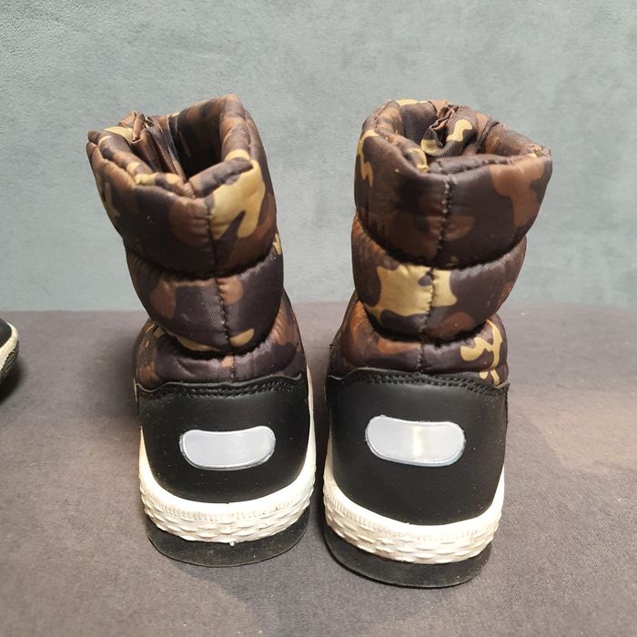Sinsay śniegowce camo buty zimowe camo bliźniaki wełna 22