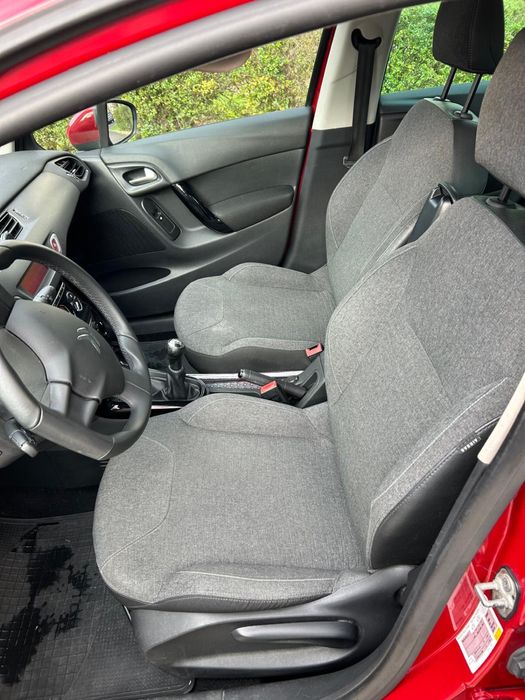 Citroen C3 2015 com 130.000km