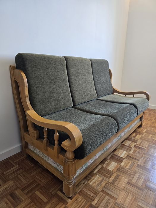 Sofás em madeira maciça (5 pessoas)