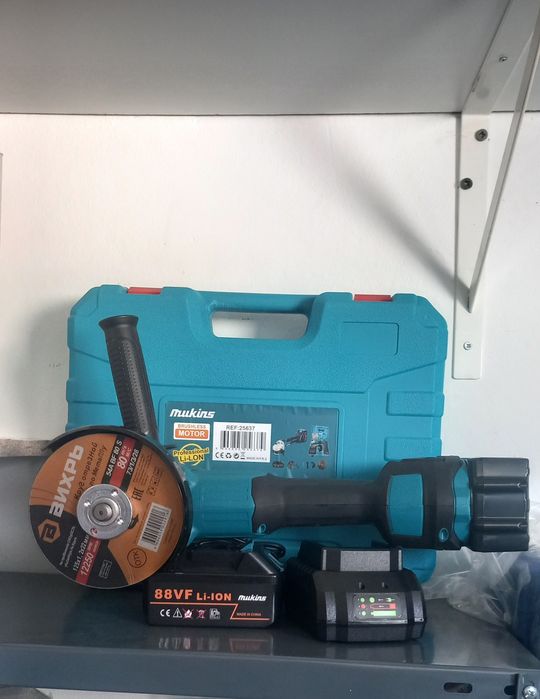 Rebarbadora a bateria
