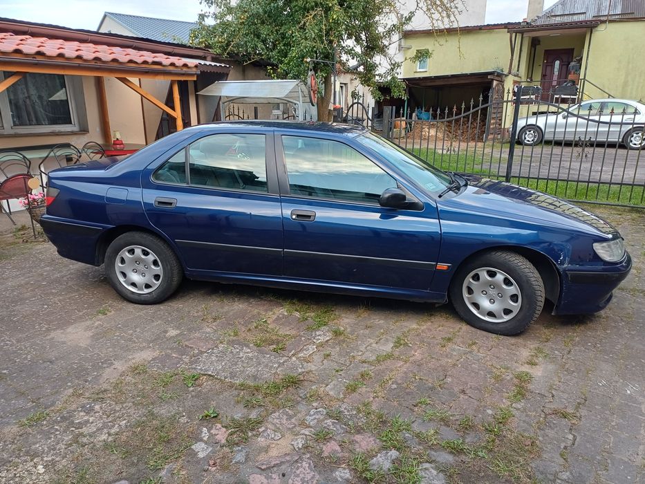 Peugeot 406 Sedan 1.8 Benzyna  przebieg 130000km