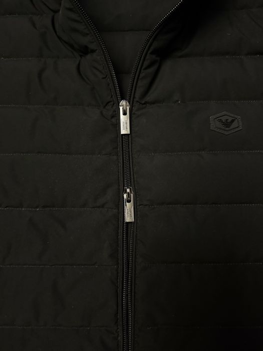 Лёгкий пуховик EMPORIO ARMANI (оригинал)