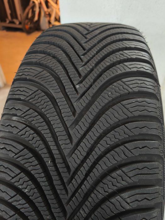 Jantes AUDI  aro R17 com Pneus novas (jogo de 4)