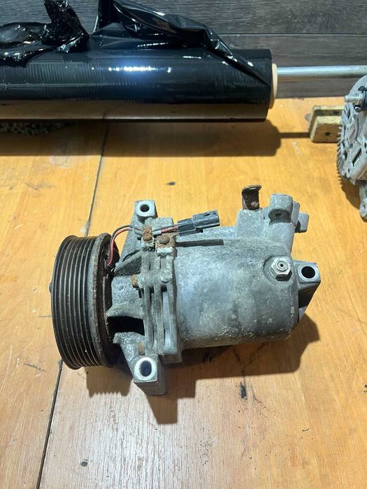 компрессор кондиционера nissan juke qashqai 1.2 renault 92600bv80a