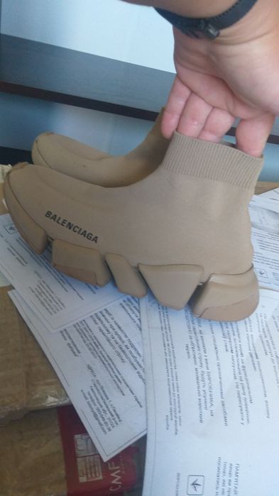 Продам кеди Баленсіаґа
