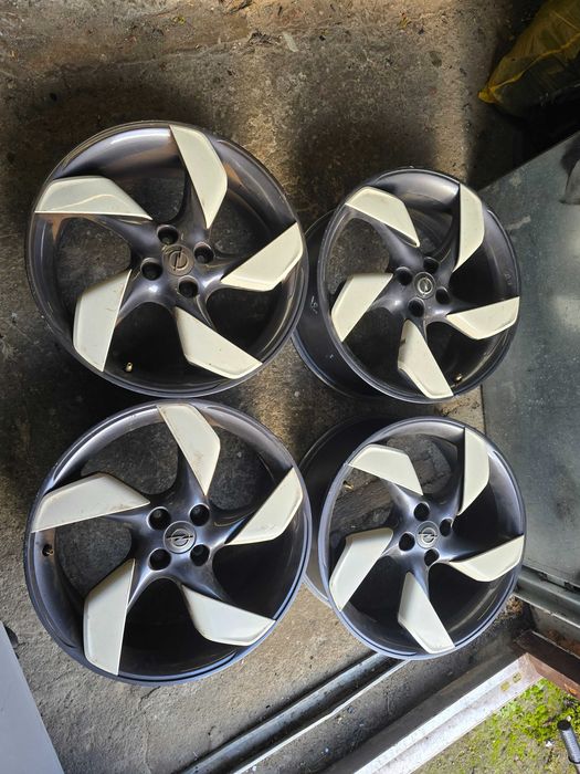 komplet felg aluminiowych Opel 18x7,5J ET 47