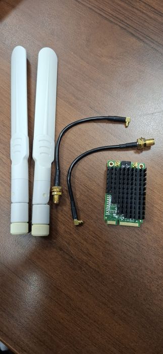 Mikrotik karta WiFi PCIe R11e-5HacD plus dodatki
