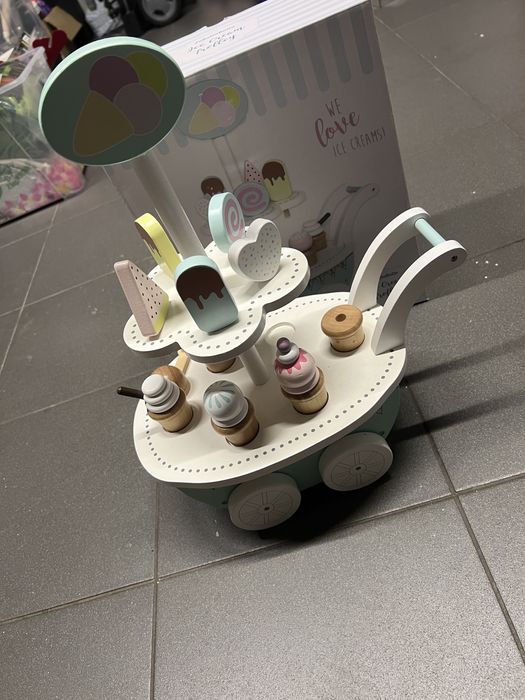 Lodziarnia drewniana jabadabado!