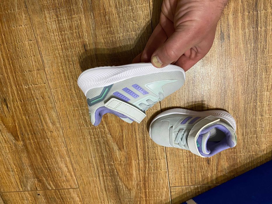 Кросівки дитячі на дівчинку кроссовки детские Adidas оригинал р.20