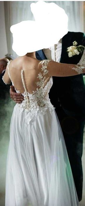 Suknia ślubna 36/S z długim rękawem plus dodatki