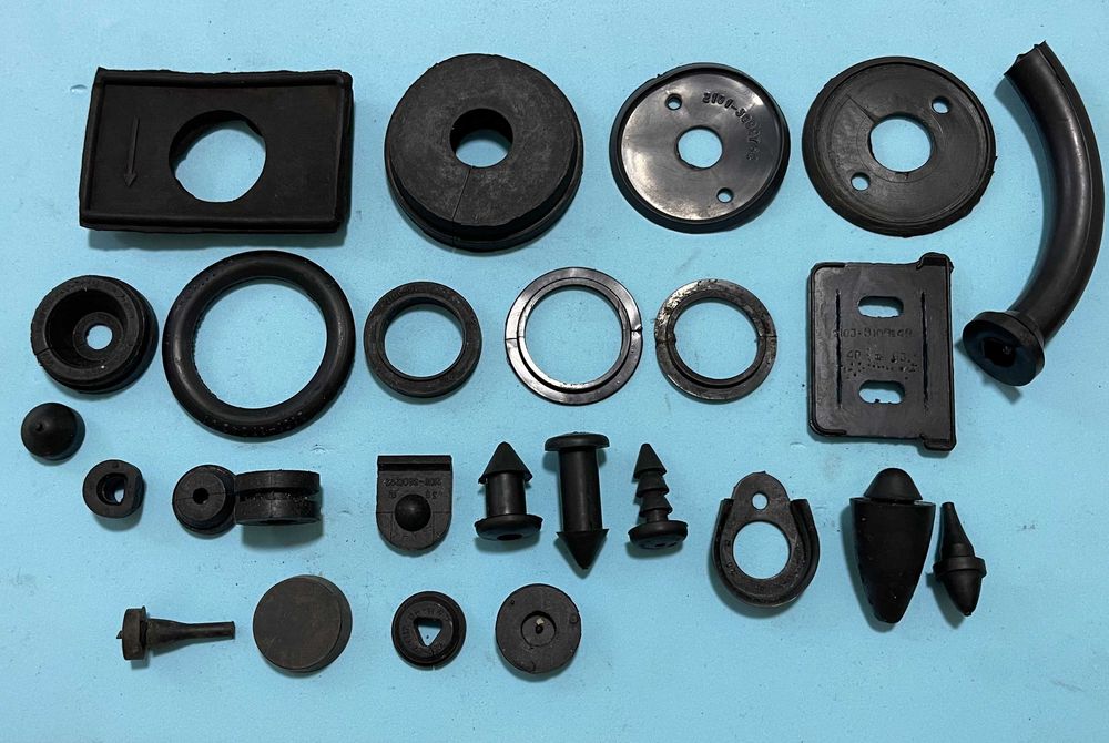 ваз клипсы на решетку ваз 2103