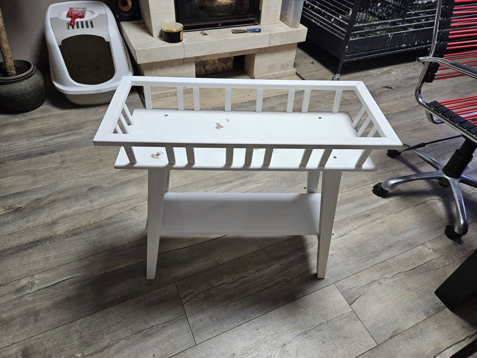 Mebel konsolka biała