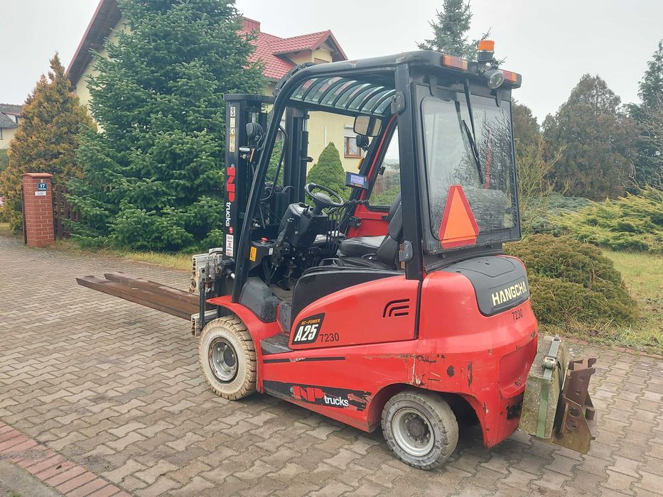 wózek widłowy elektryczny Hangcha 7230, przesuw boczny, duży udzwig