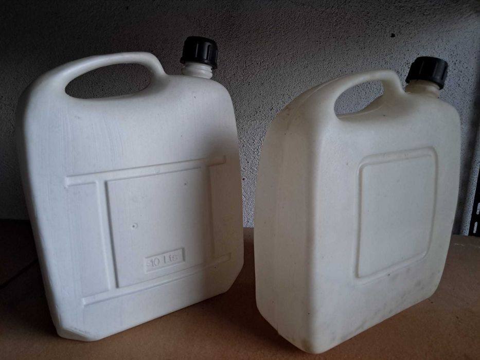 2 Bidons de 10 Lts