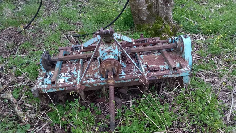 Frese com abre regos