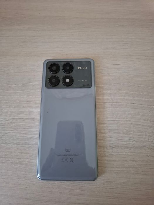 Poco x6 pro 5 g .