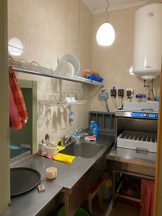 Продається ресторан-піцерія з терасою, ремонтом та всім обладнанням Позняки вулиця Драгоманова 1а