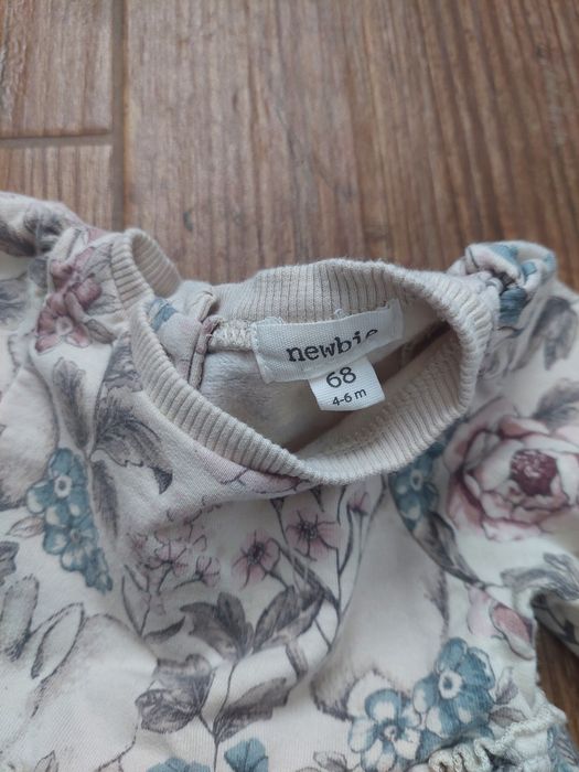 Newbie sukienka 68 4-6 +rajstopki