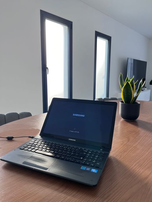 Portátil Samsung