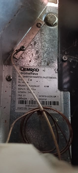 Газовий конвектор Demrad Prometheus 4 kW