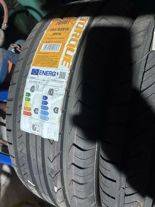 Pneus  195/50R16 novos
