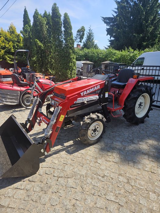Yanmar F215 21.5KM 4x4 z turem ładowacz wspomaganie kierownicy mini traktorek japoński ogrodniczy kubota iseki mitsubishi hinomoto c-330