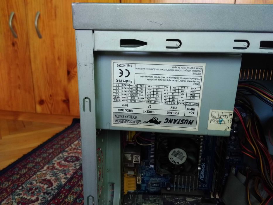 Obudowa komputera MUSTANG midi tower, używana, stan dobry