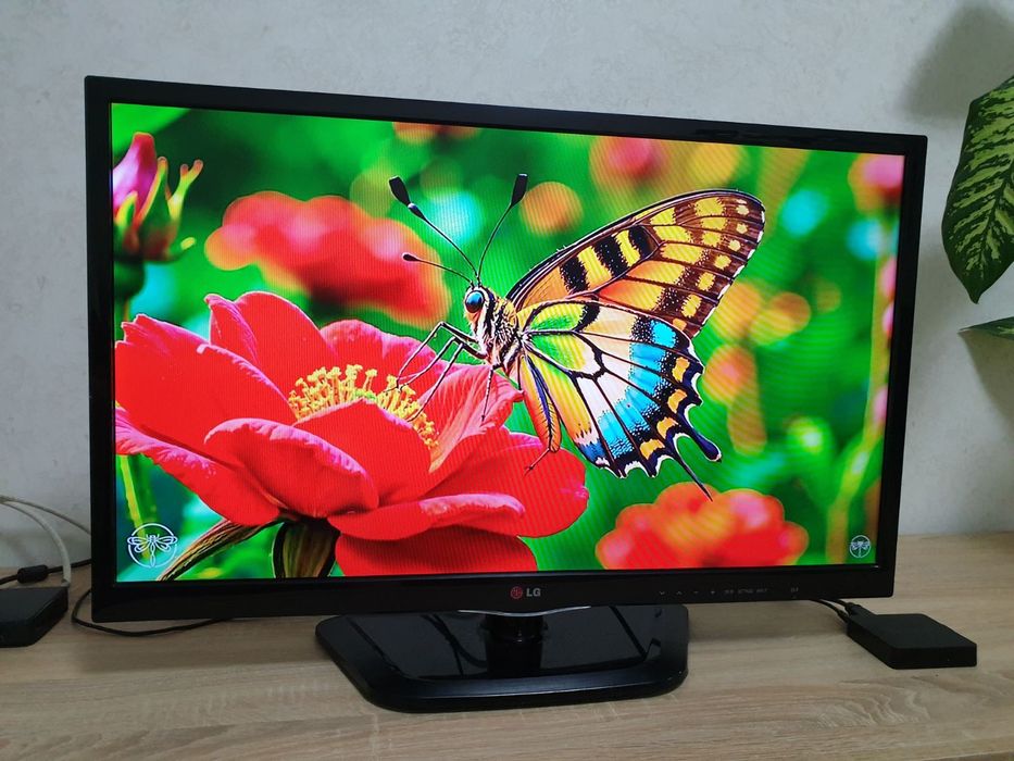 К продаже Smart TV. LG 32" диагональ.