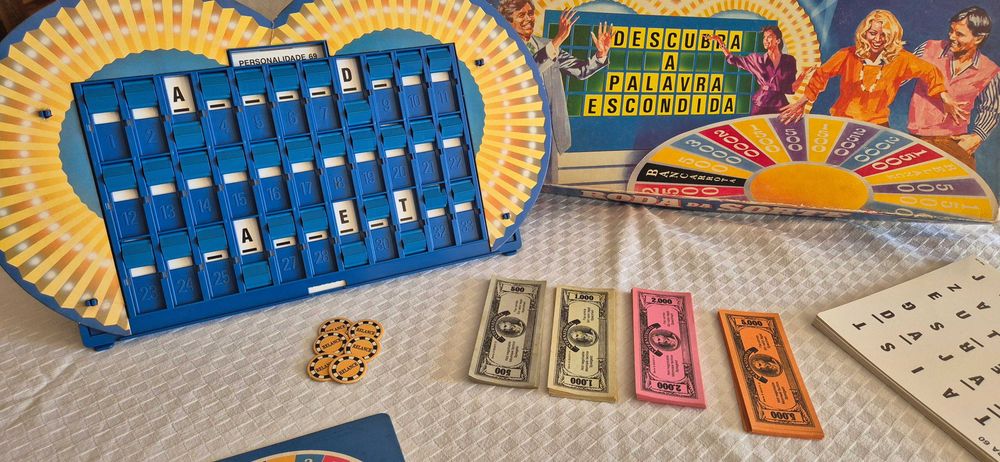 Jogo tabuleiro antigo "Roda da Sorte"