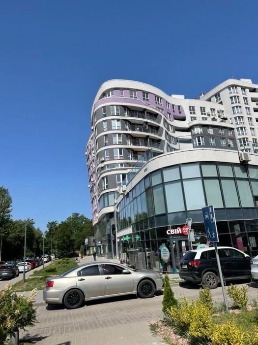 Оренда приміщення в  ТЦ Parus Mall в новобудові