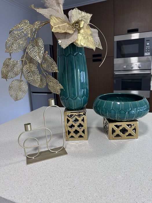 Jarras decorativas e suporte  para velas