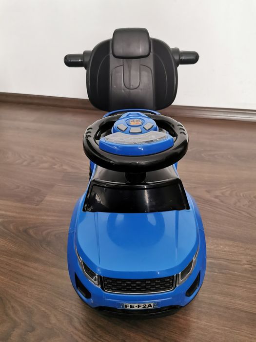 Auto, jeździk, pchacz