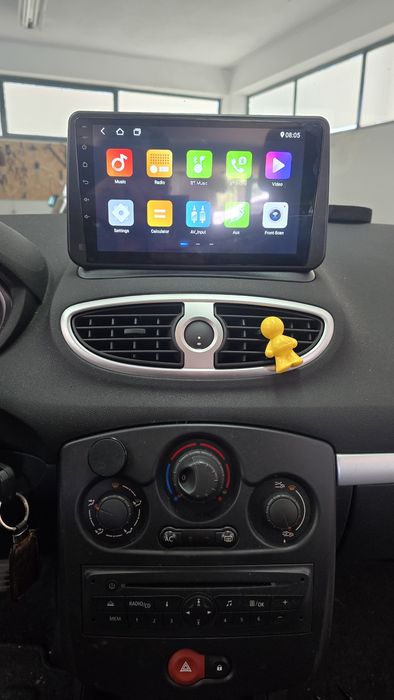 Rádio Android 14  com GPS Renault Clio 3 (Artigo Novo)