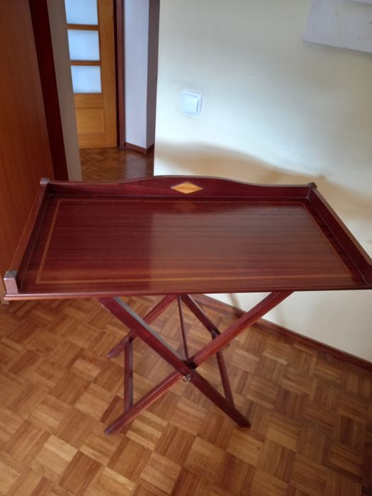 Mesa com tabuleiro madeira maciça
