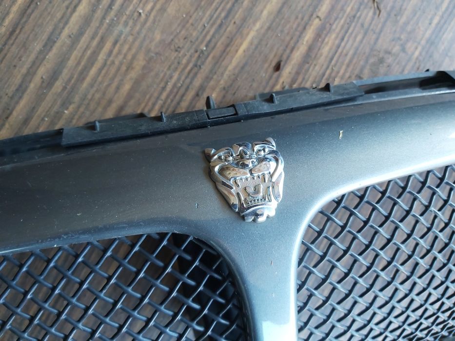 Atrapa Grill Jaguar X-Type