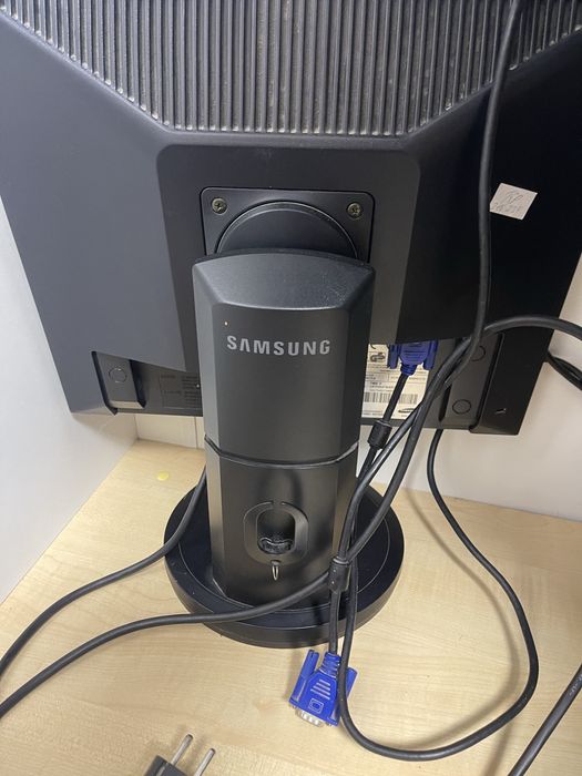Продам Монітор samsung 19d