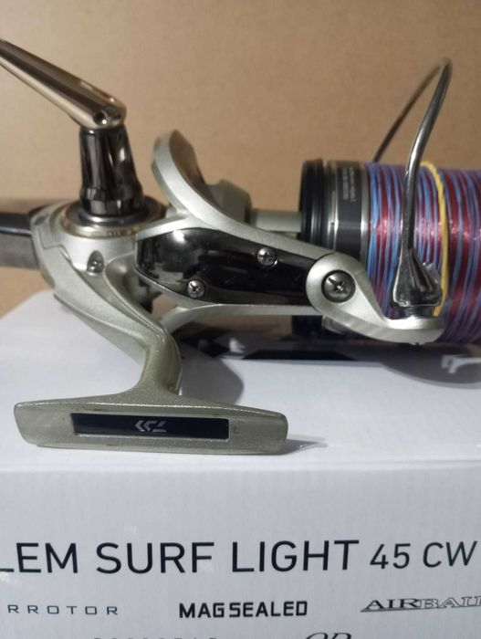 Daiwa Emblem Surf Light 45 CW QD-P