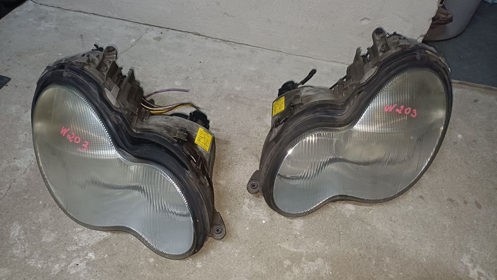 Lampa przednia lewa mercedes c klasa a203 w203