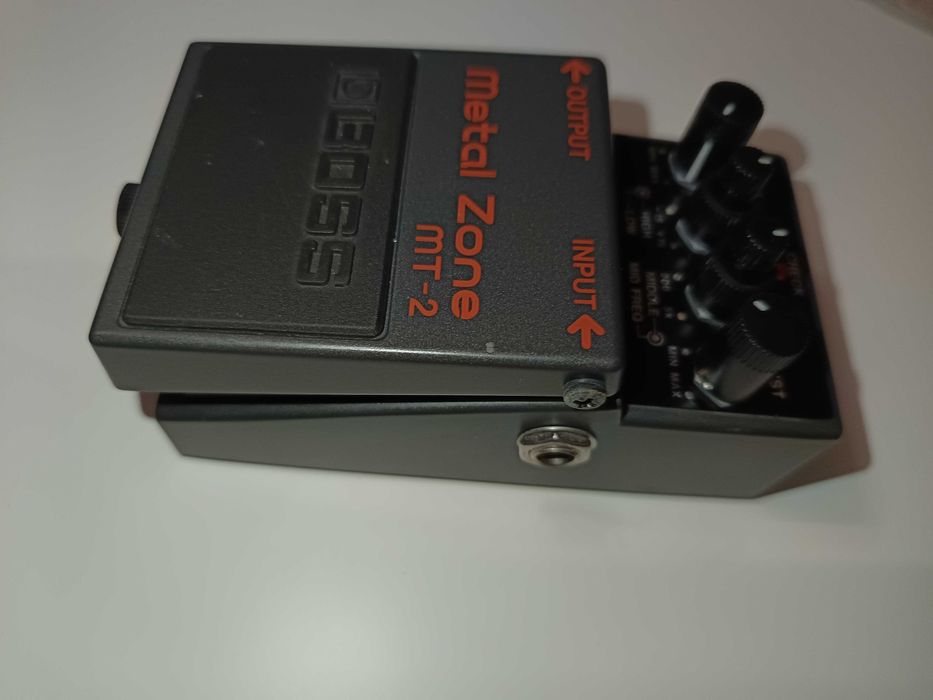 BOSS l Zone MT-2 ジャンク BOSS MT-2 Metal Zone ジャンク品