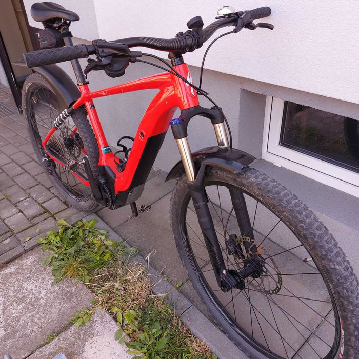 Rower górski Specialized Turbo Levo Hardtail Comp Rama ze stopu M5 jest lekka i mocna, by dać precyzję sterowania i pewność na szlaku.